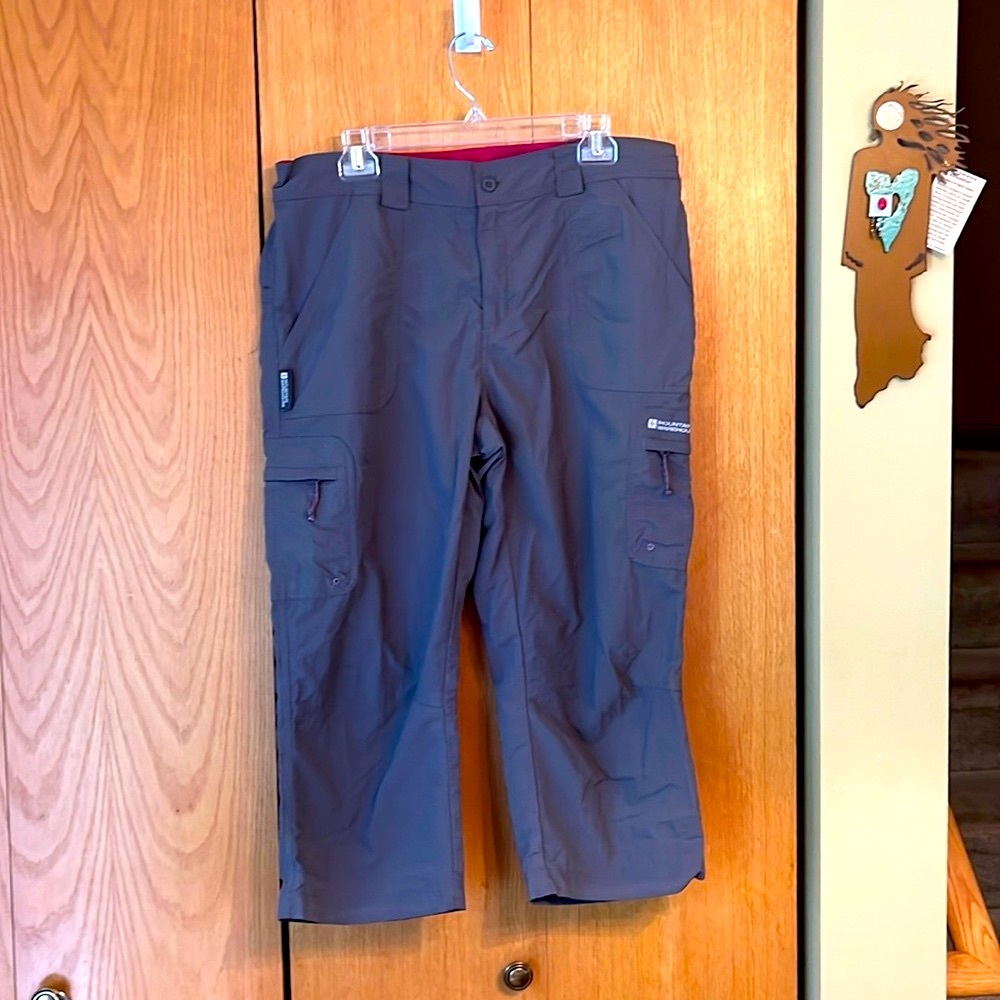 Mountain Warehouse size 12 quick dry 6 pocket cargo pants Capri crop comfy EUC